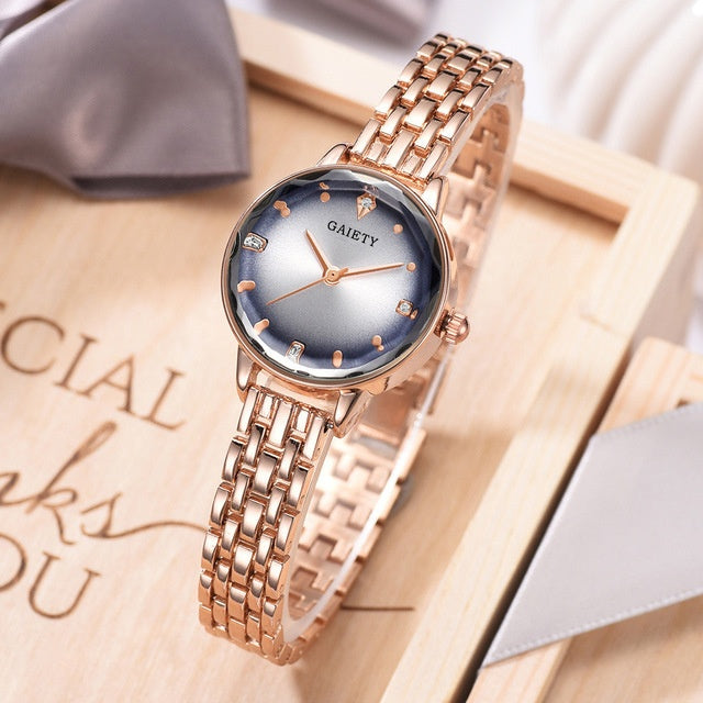 Fashionable Women Alloy Watches - Minihomy