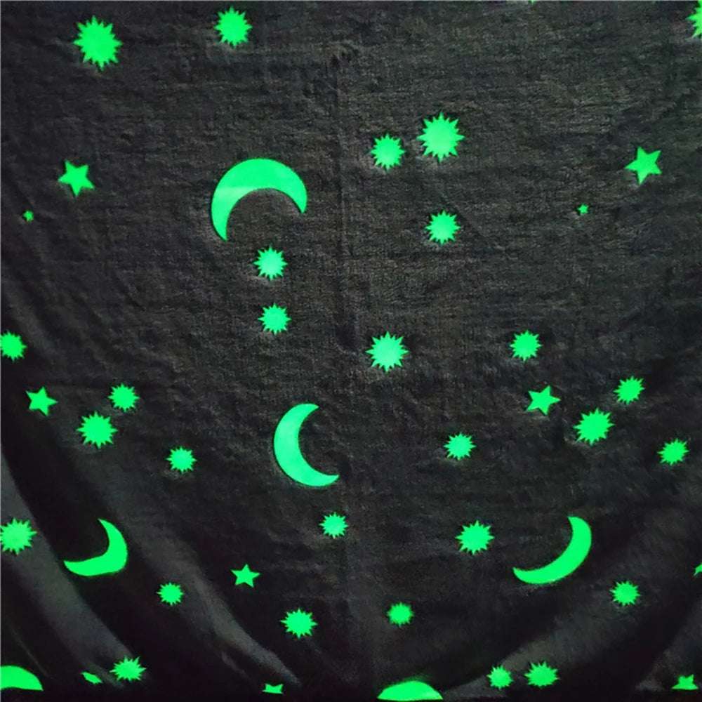 Glowing Polyester Wool Blanket In The Dark - Minihomy