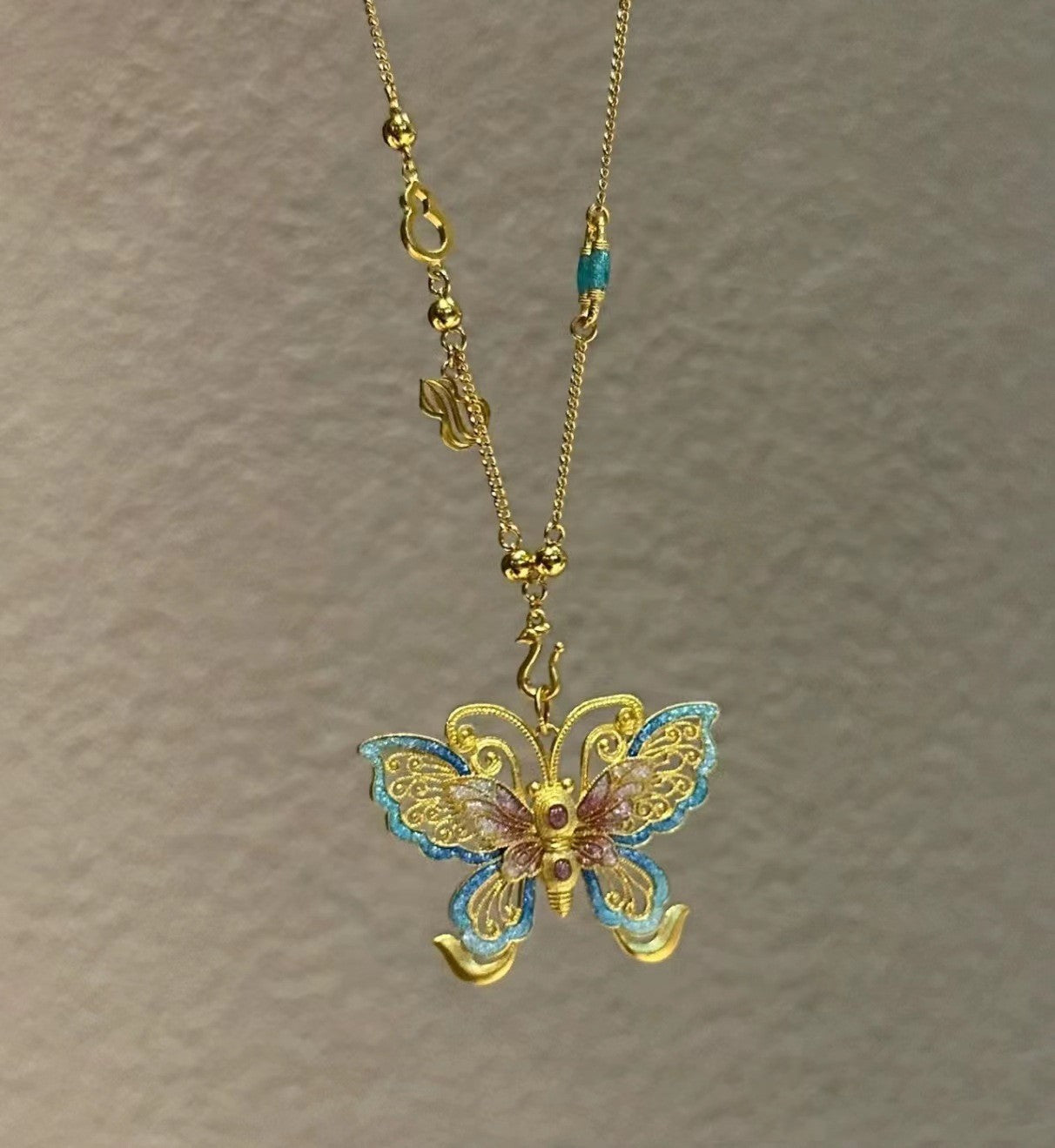 Sweet Butterfly Clavicle Chain Female