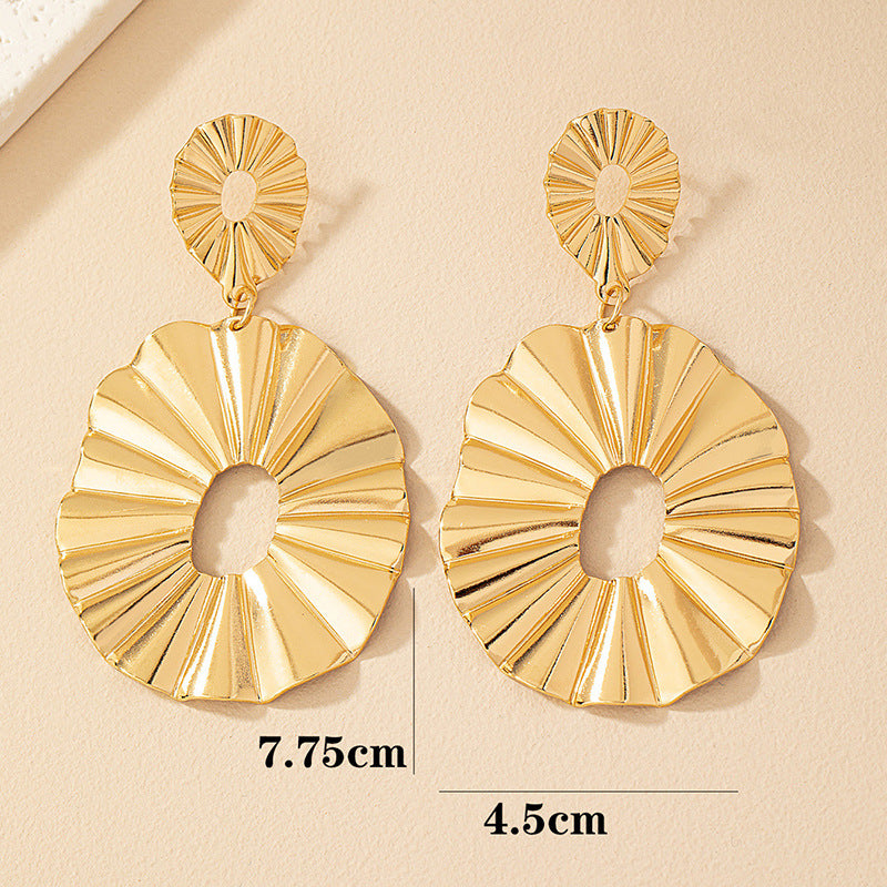 European American Fashion Irregular Earrings Female Geometric Circle Ear Studs - Minihomy