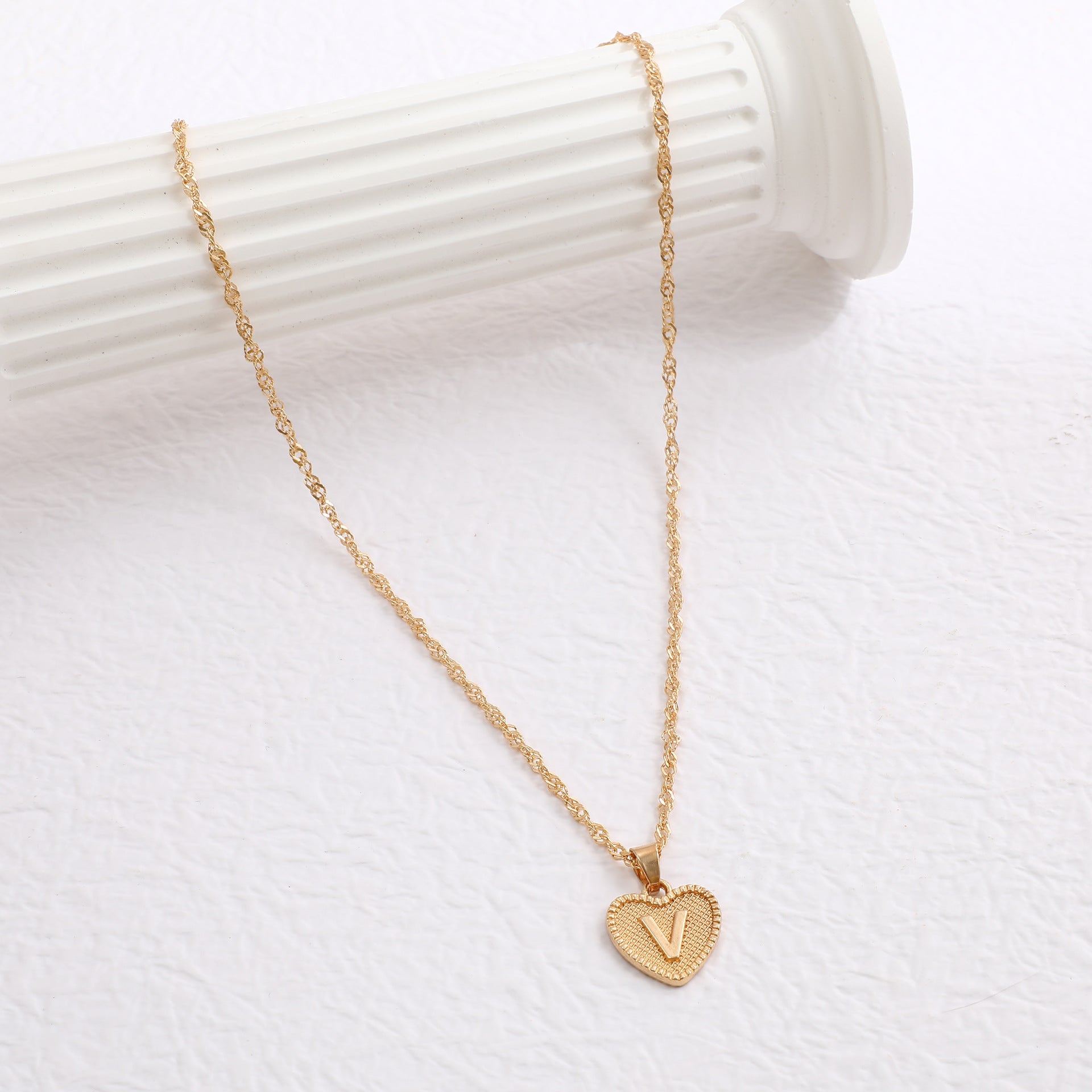 Creative Simple Women's Peach Heart Letter Necklace Love Pendant - Minihomy