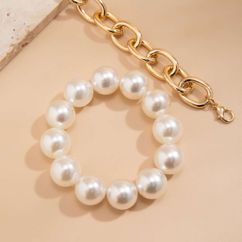 Exaggerated Large Pearl Bracelet - Statement Jewelry - Minihomy