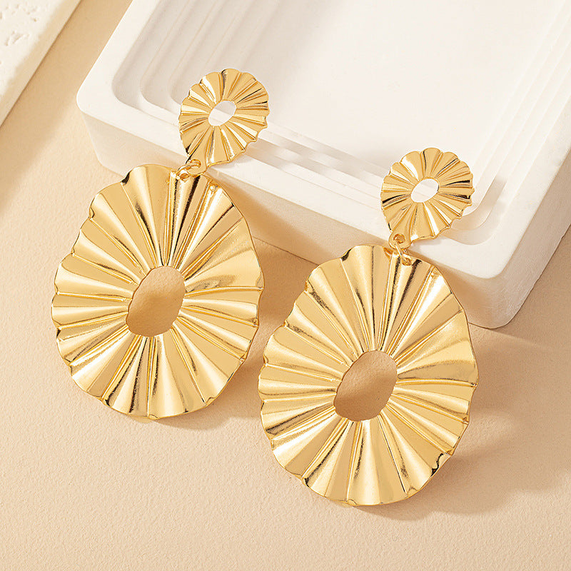 European American Fashion Irregular Earrings Female Geometric Circle Ear Studs - Minihomy