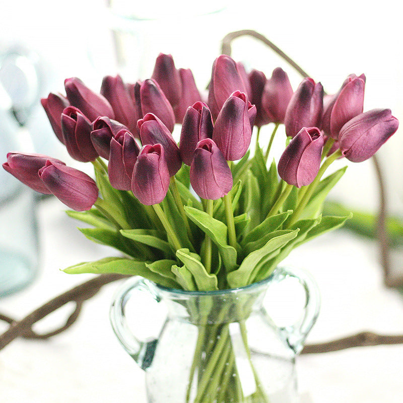 Faux Flowers for Home Decor: Elegant Table Setting