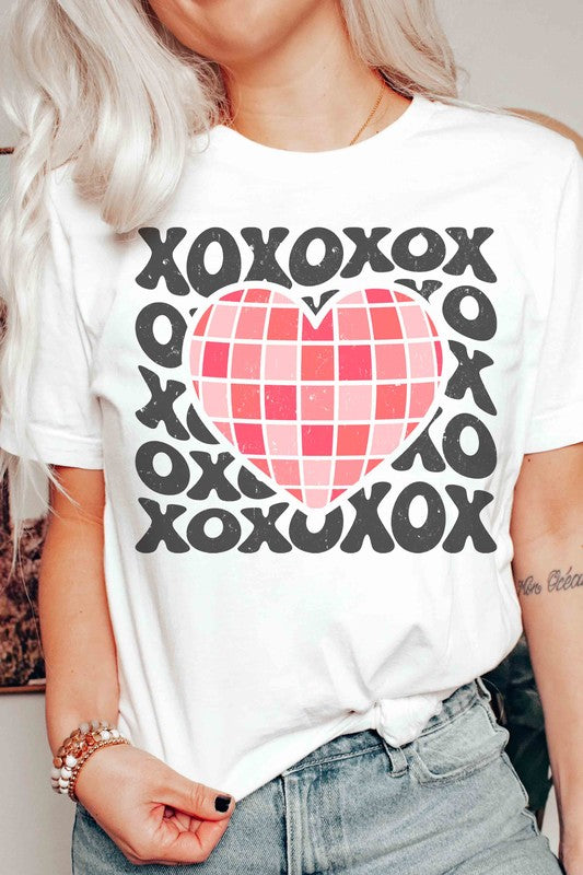 Plus Size - XOXO Groovy Heart Graphic T-Shirt - Minihomy