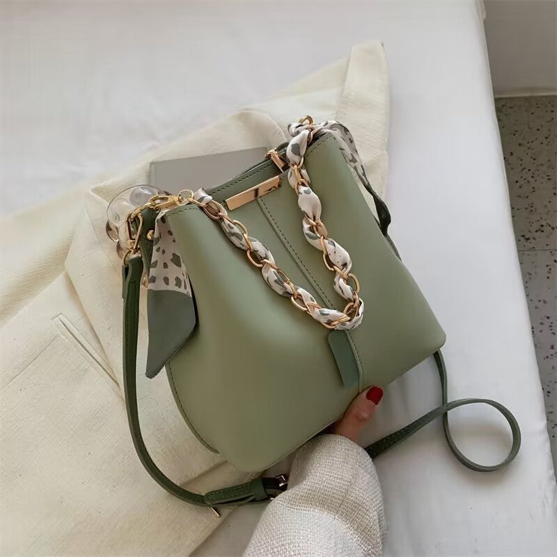 Women's Autumn/Winter Crossbody Bucket Bag - Casual One Shoulder