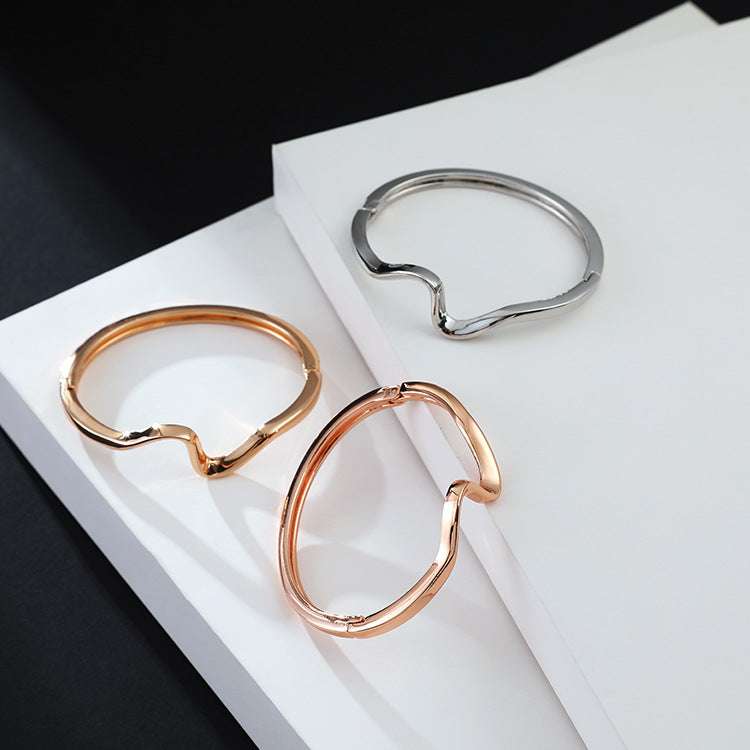 Minimalist glossy gold-plated lightning bracelet - Minihomy