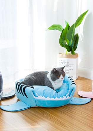 Creative Dual-Purpose Shark Pet Bed Small Dogs And Cats Warm Pet Bed - Minihomy